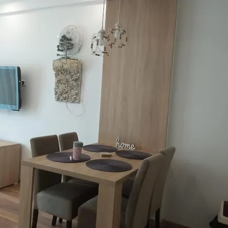 President Kop 106 アパートホテル